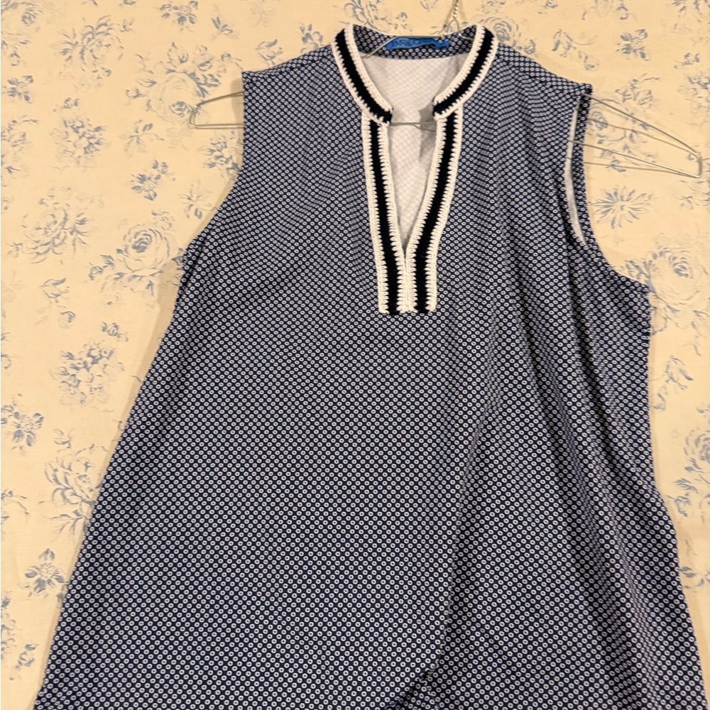 J. McLaughlin Navy and Cream Darya top - Picture 5 of 5